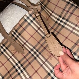 Burberry tote bag